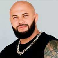 Biografía Джиган