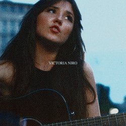 Portada Victoria Niro - Молодий Юначе