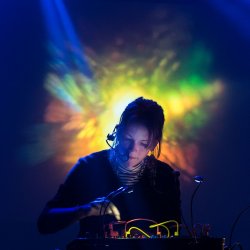 Portada Kaitlyn Aurelia Smith - Milk