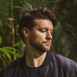 Portada Yotto feat. CAPS - Wondering